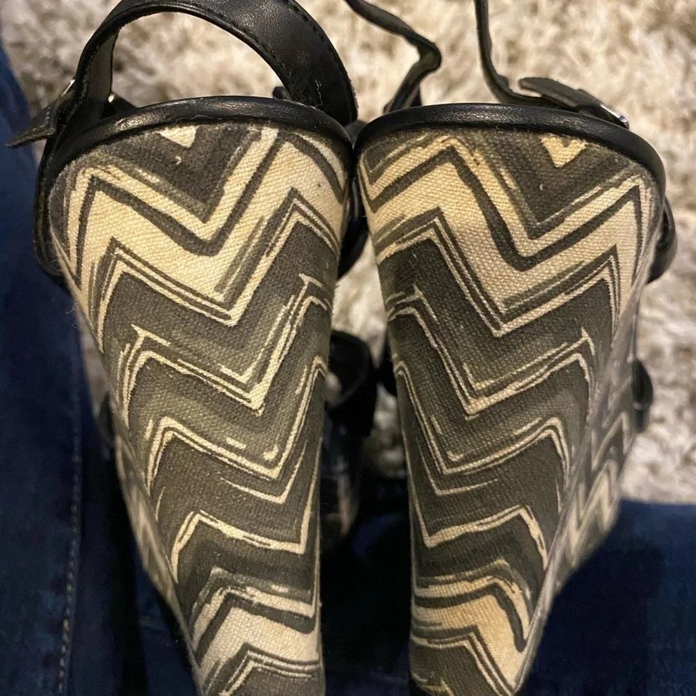American Eagle Wedge Sandals